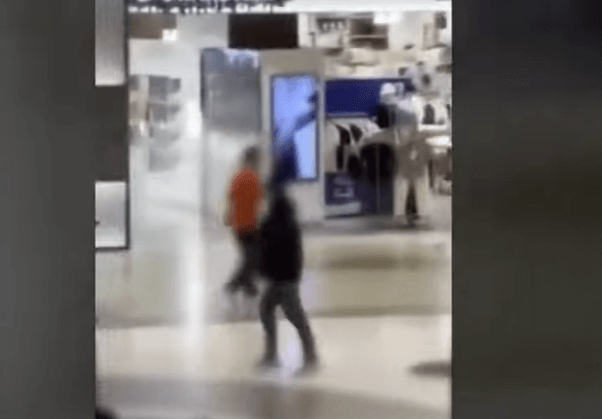 서현역 칼부림 난동 사건 현장 cctv