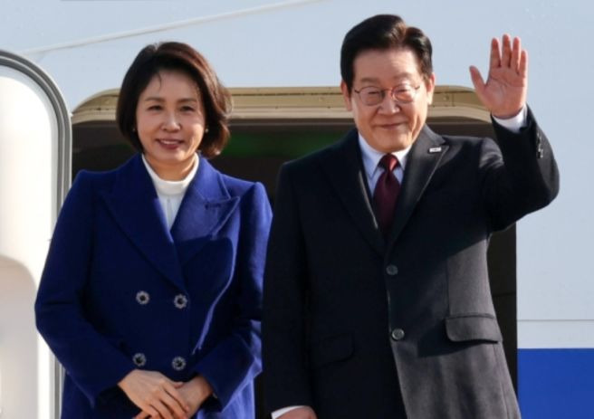 한중 정상회담 참석차 중국 방문 중 대통령 내외 한한령 해제 기대