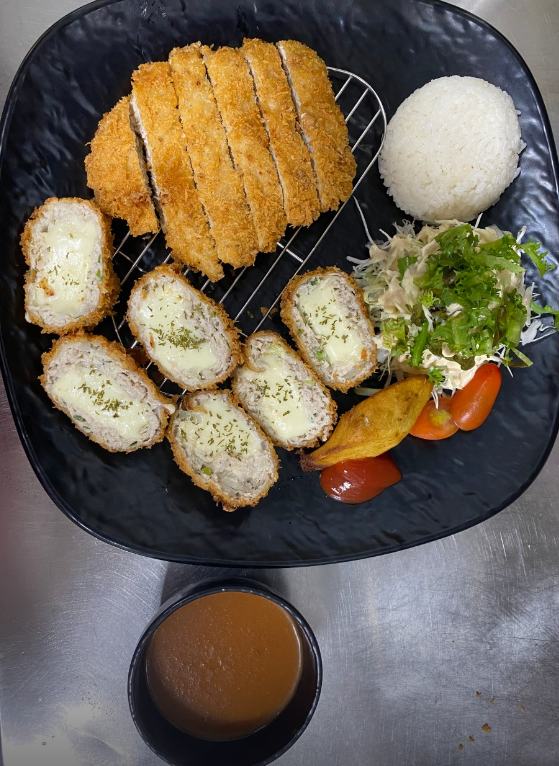 옥련동 맛집 반반돈가스