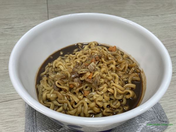 2022년 5월 팔도 일품 삼선짜장 라면