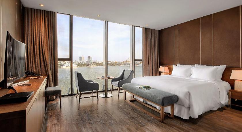 아보라 호텔 (Avora Hotel)