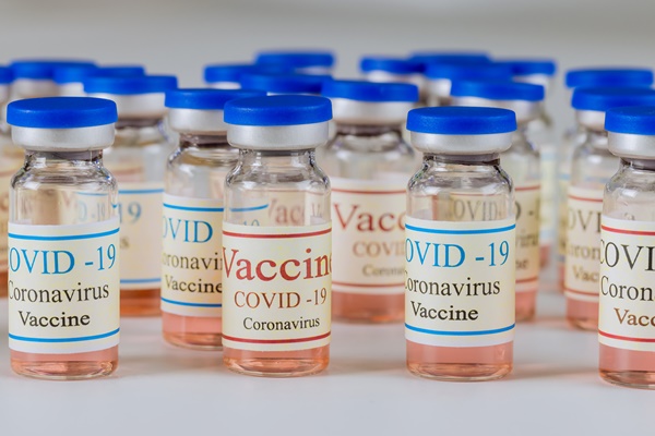 백신접종 우선순위 이미지 입니다.