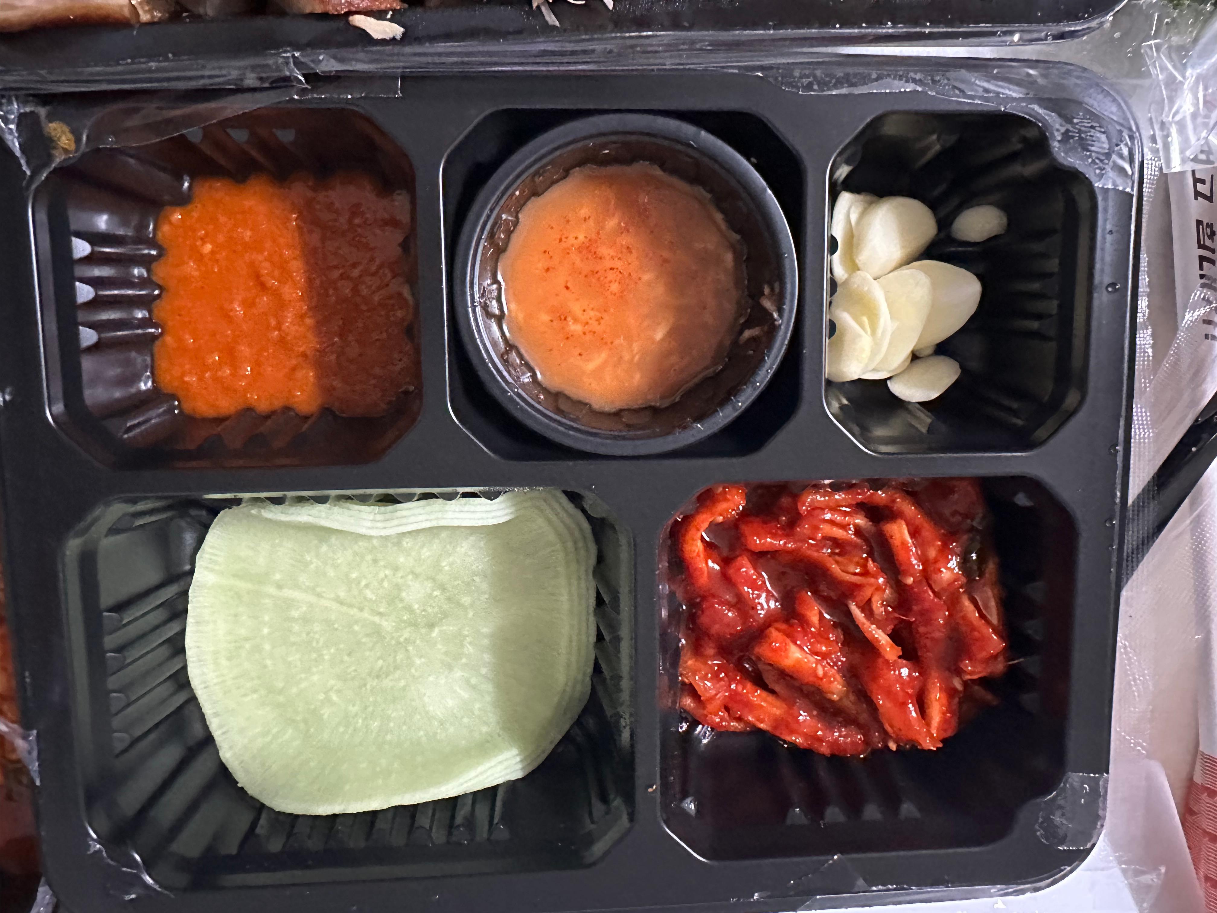 밑반찬 및 소스