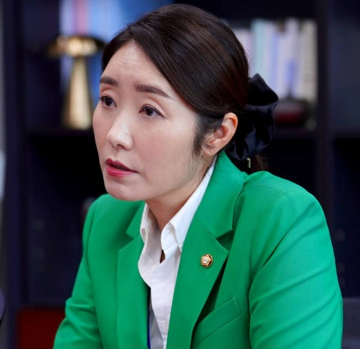 강선우 국회의원 프로필 나이 고향 학력 재산 가족 남편 페이스북