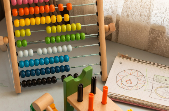 놀이를 통해 보는 아이의 성격 유형, 장난감 놀이에서 드러나는 성격 특징