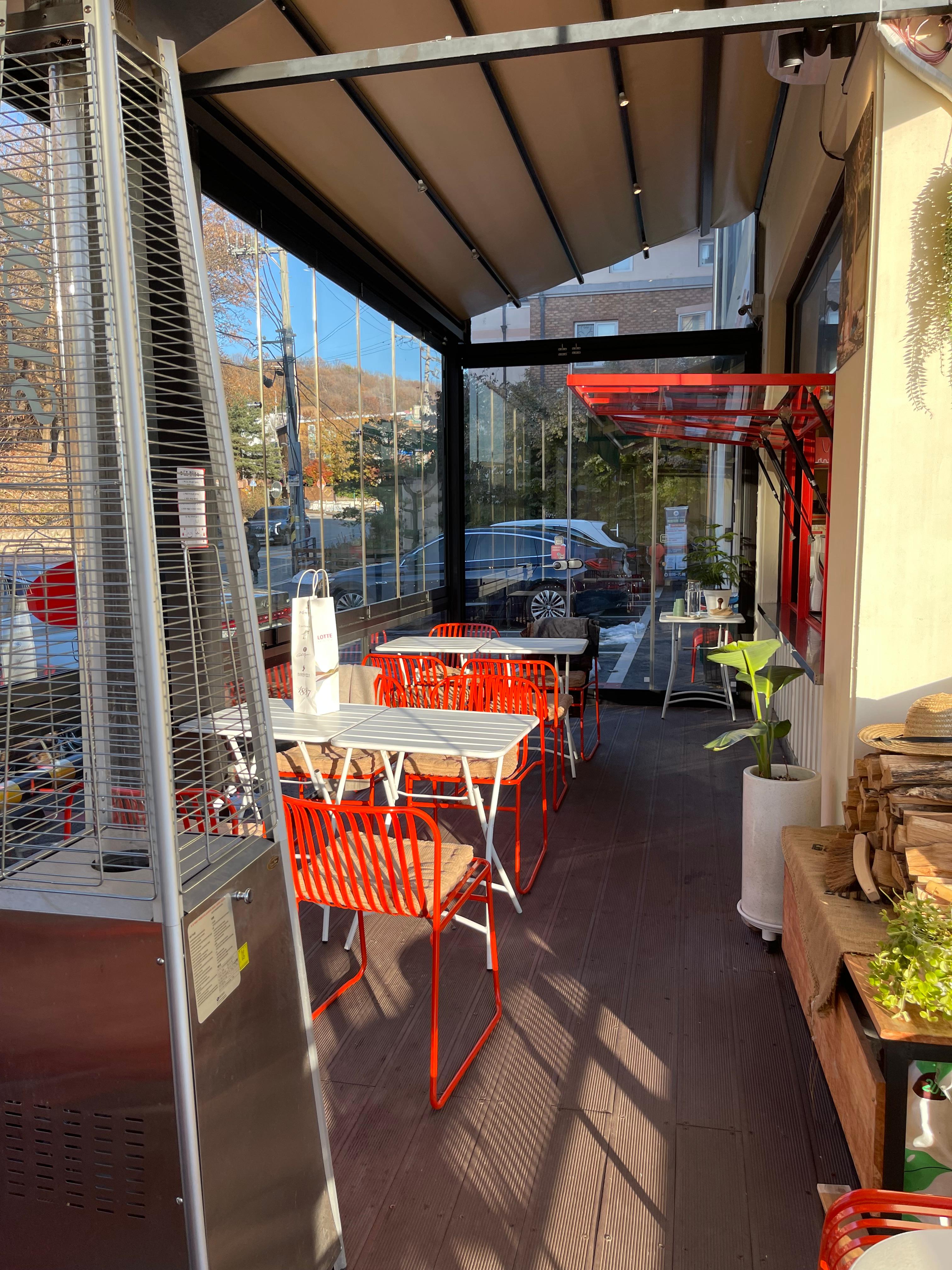 도츠 커피 테라스