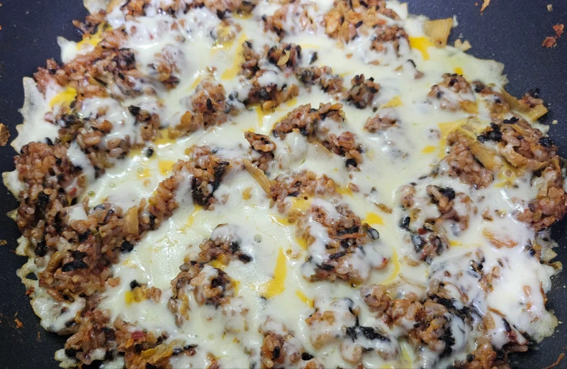 김치치즈볶음밥 완성