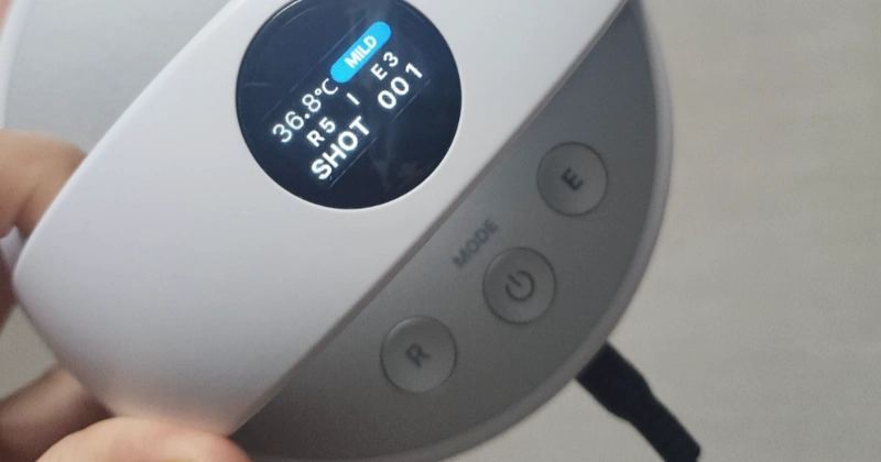 메디큐브 에이지알 바디샷