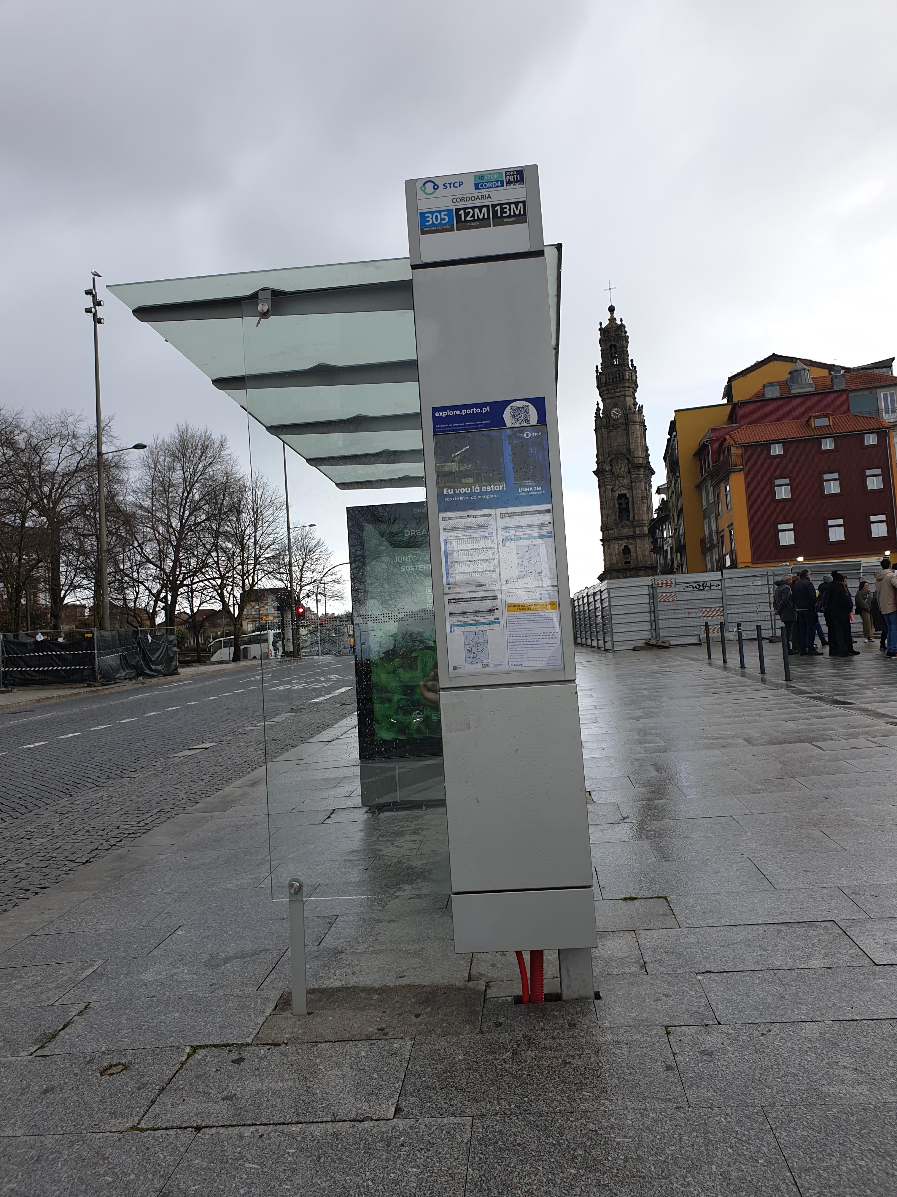 포르투 버스 정류장