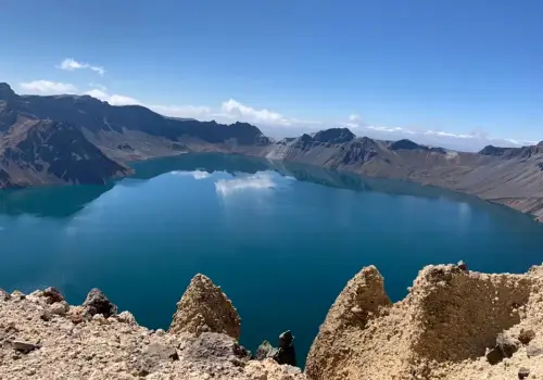 가을-백두산-북파-코스-정상의-짙푸른-천지