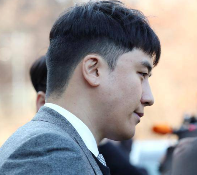 승리 특수폭행 피소