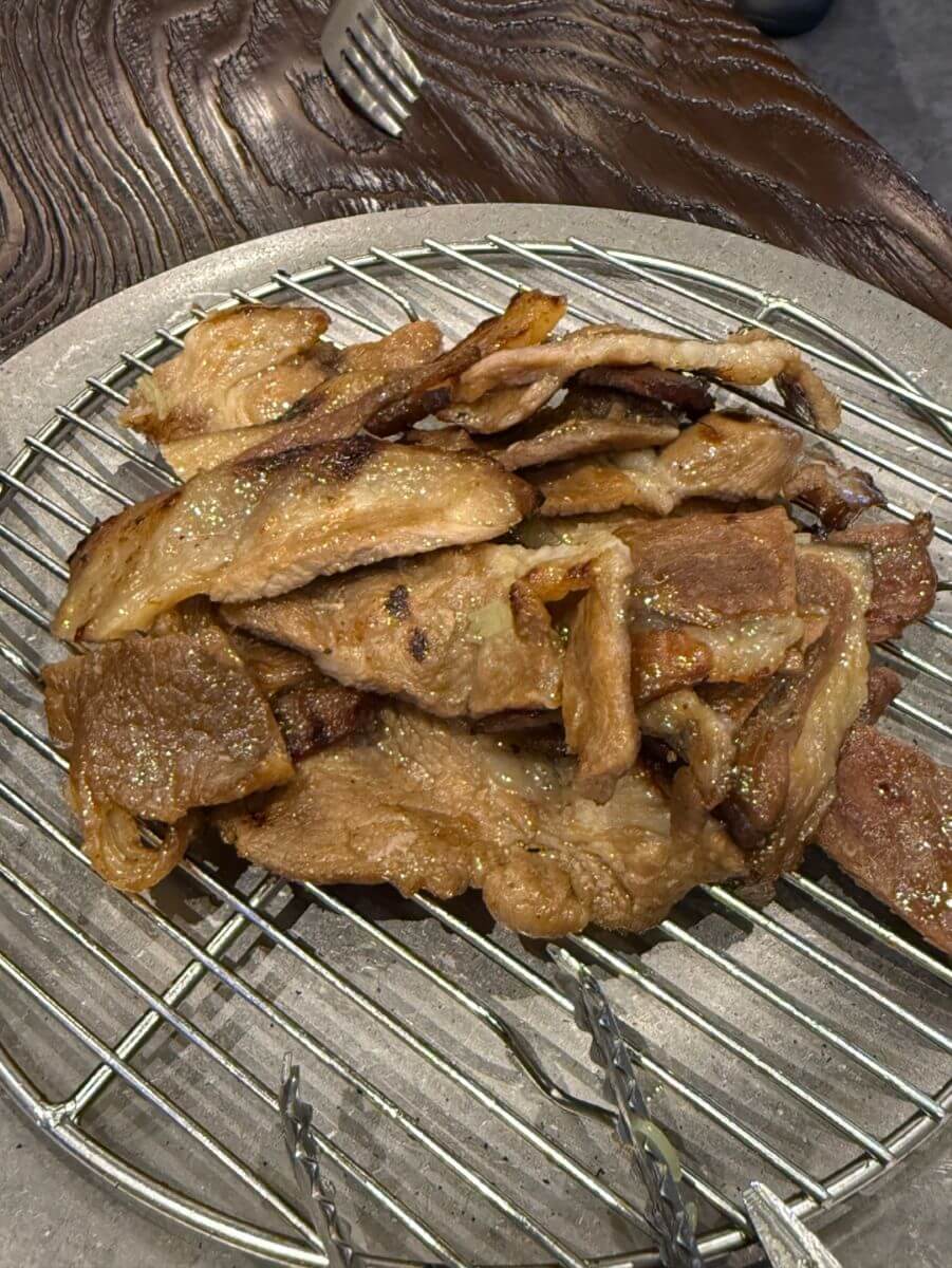 이관복명장냉면 냉면 주문 시 제공되는 숯불고기