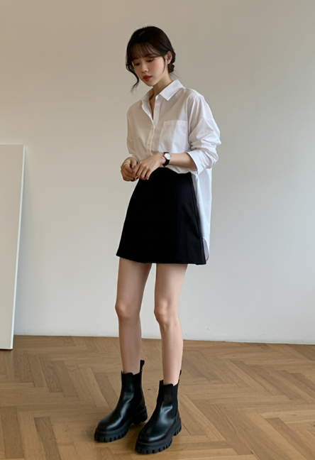 미니 스커트 앵클 부츠 코디