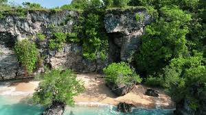 살라그도옹 비치 (Salagdoong Beach) 현지인도 자주 찾는 시퀴홀의 대표 해변.