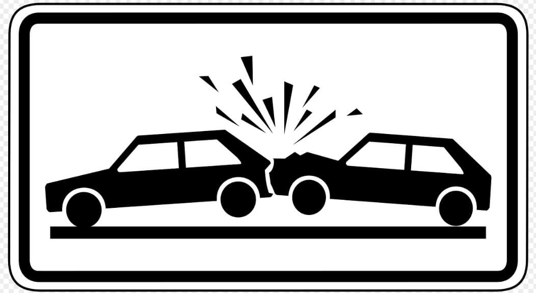 뒷차가 앞차를 박는 모습