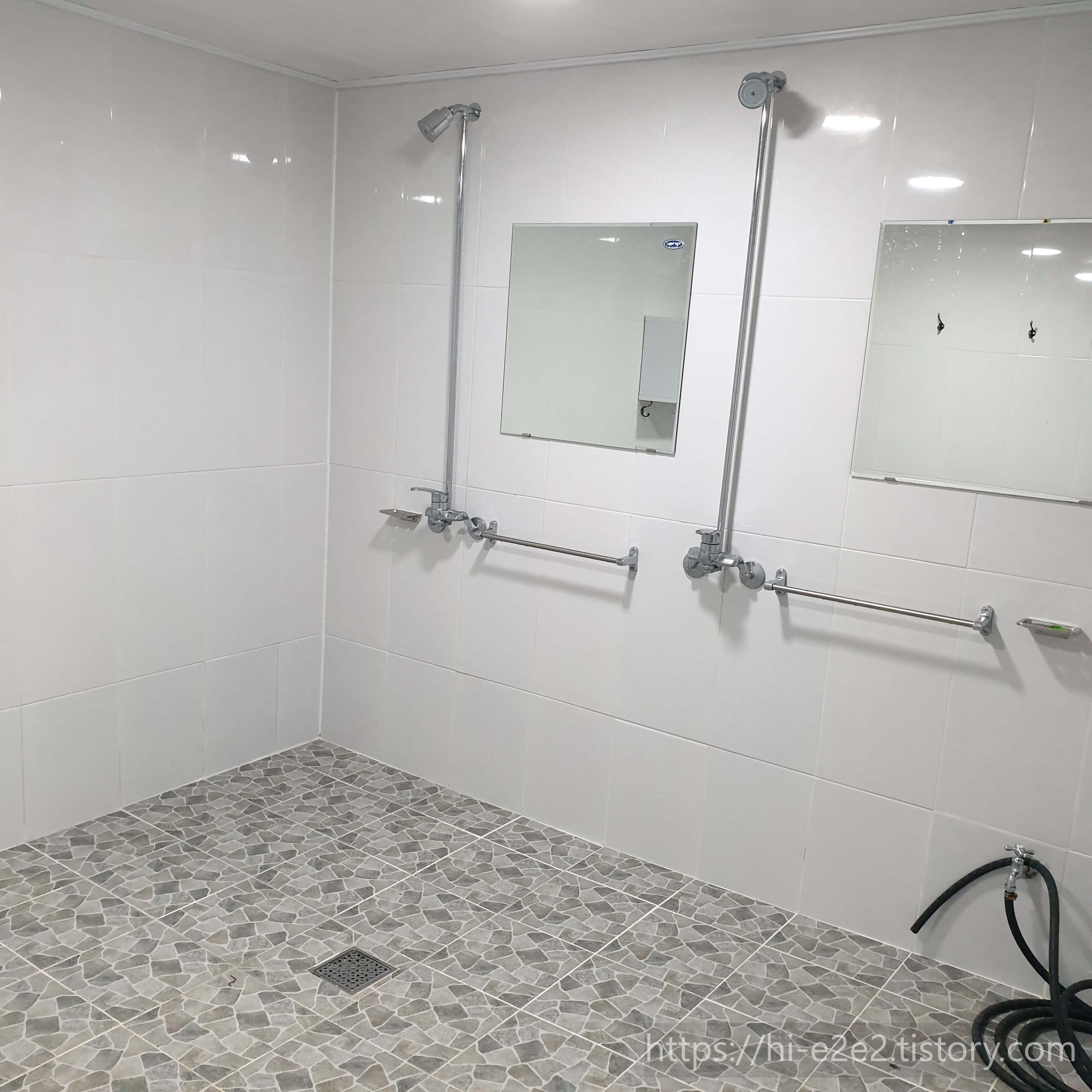 덕룡산캠핑장 샤워실