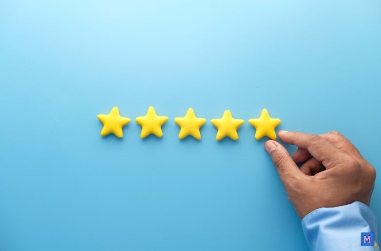 5성급 제품 리뷰 평가 - 고객 만족도와 상품 품질을 나타내는 별점 이미지 via Canva