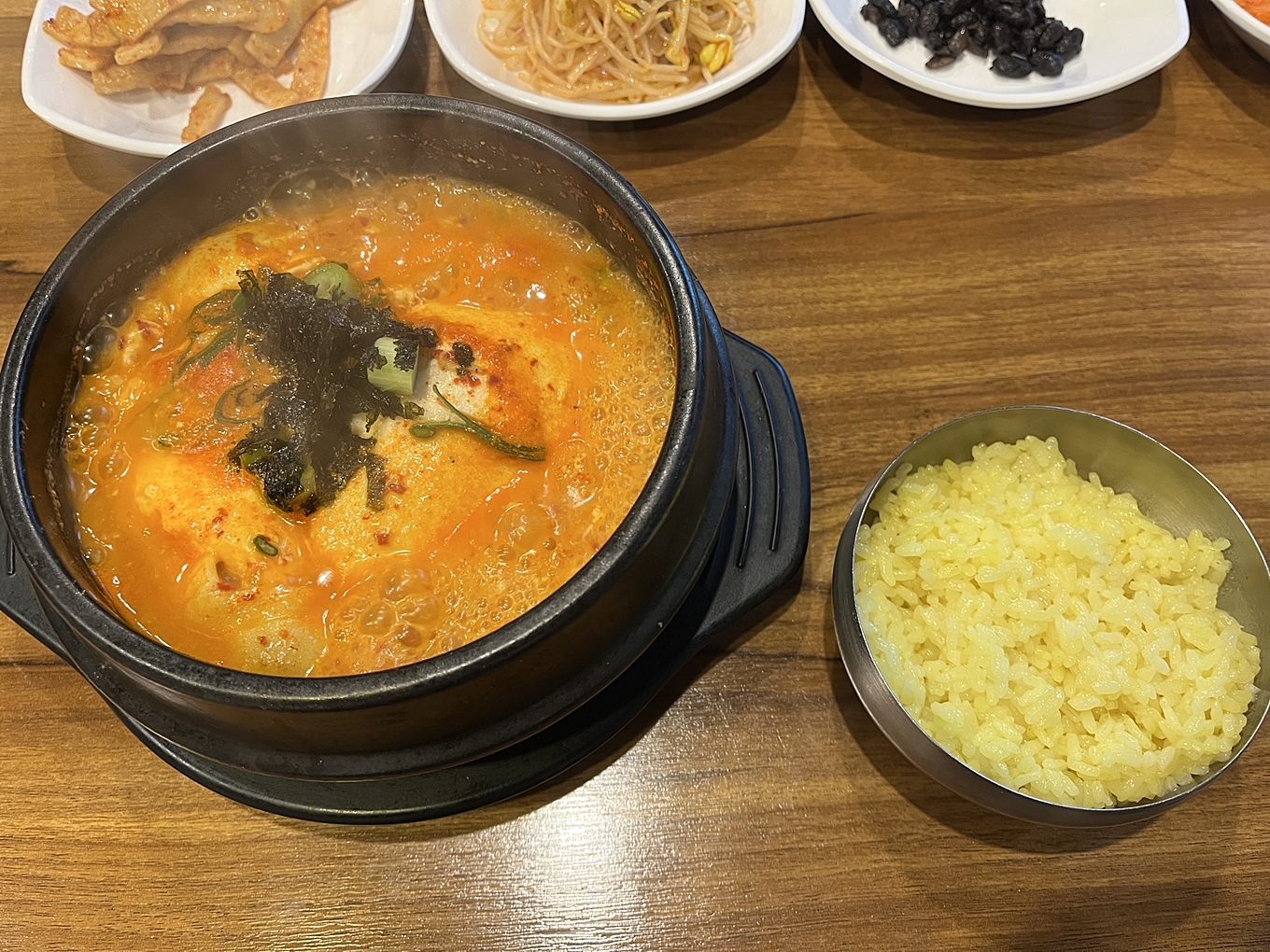 매콤만두순두부찌개 사진