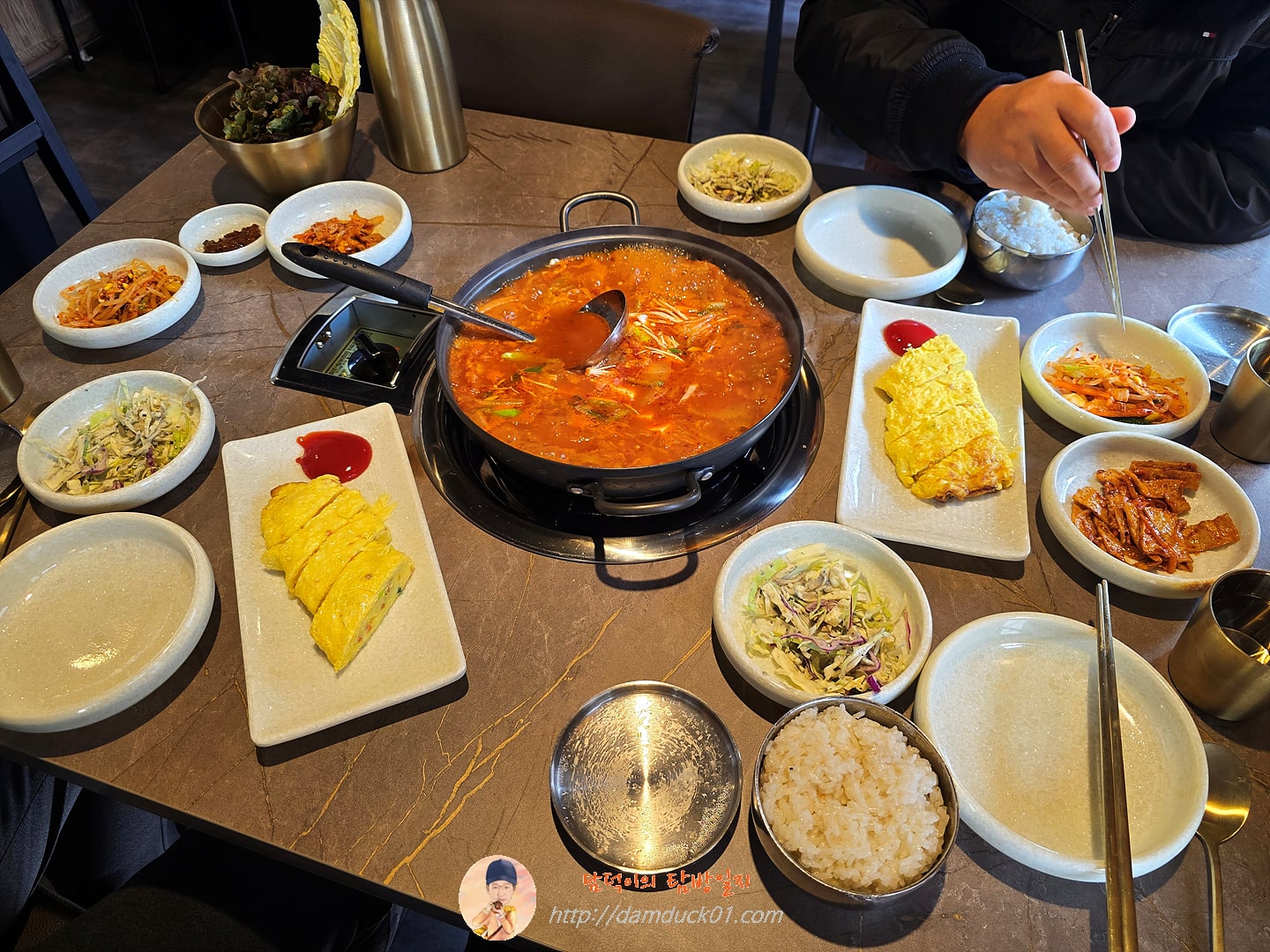 김치돼지찌개 + 왕계란말이