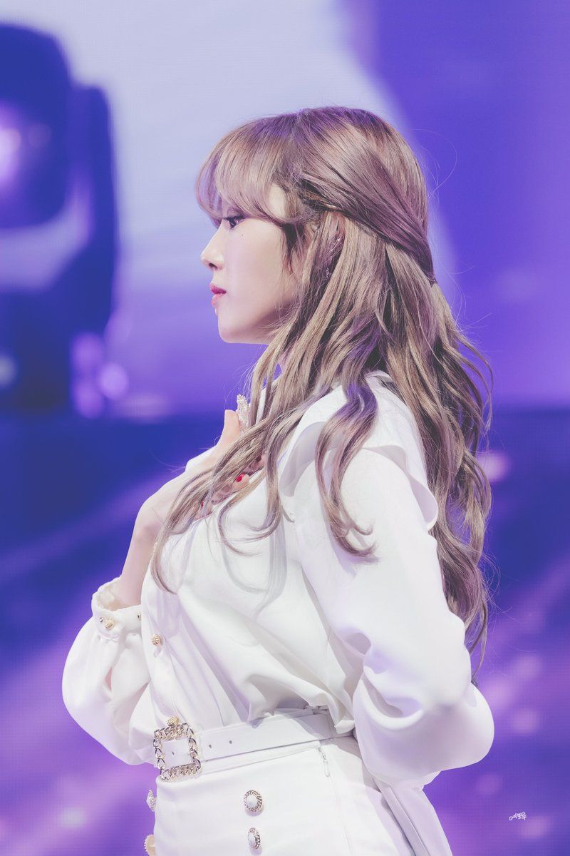 우주소녀 루다 인스타그램 사진 몸매