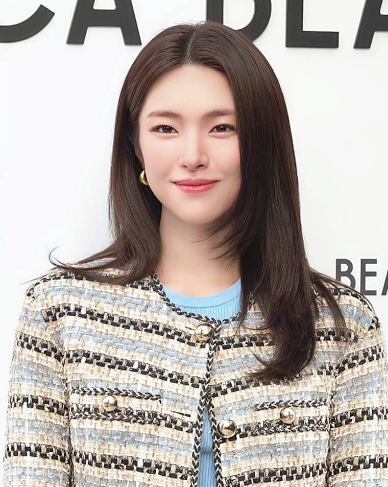배우-하영