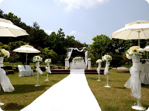 수목원 야외웨딩원 이미지 출처: 하늘빛 수목원 홈페이지