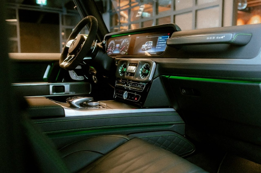 메르세데스-벤츠 AMG G클래스 내부디자인