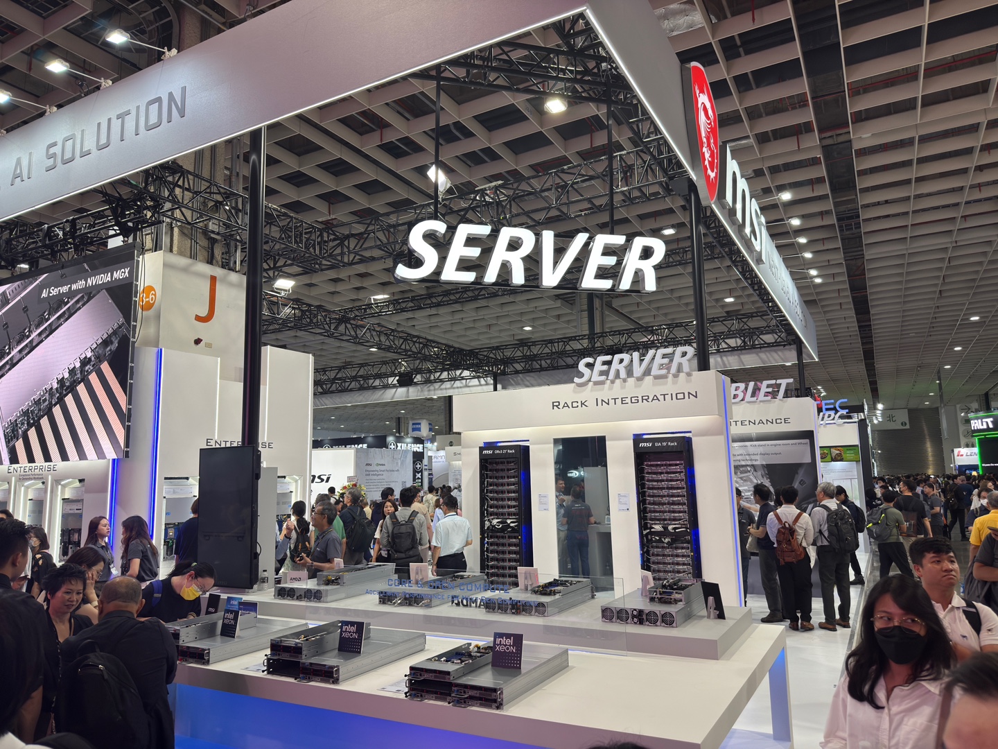 [현장 스케치] &lsquo;AI Next&rsquo; 시대를 마주한 현장 - COMPUTEX 2025 in 타이베이