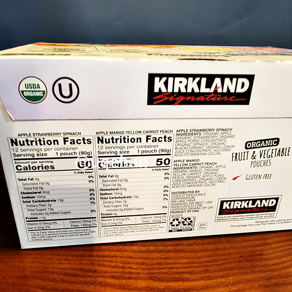 커클랜드 시그니춰 유기농 프루트 앤 베제터블 파우치 영어로 영어 성분이 쓰여있다.
