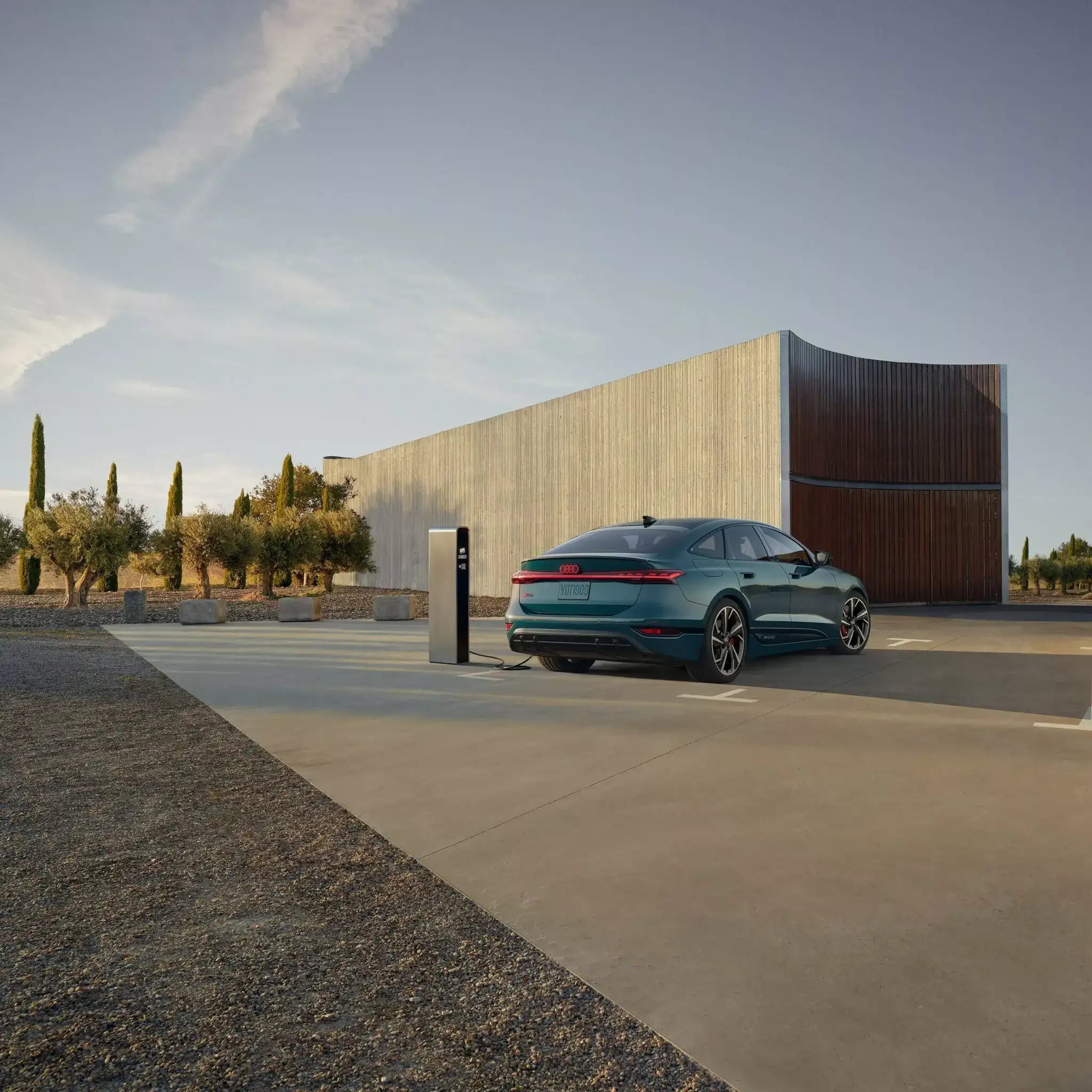 아우디 A6 e-트론