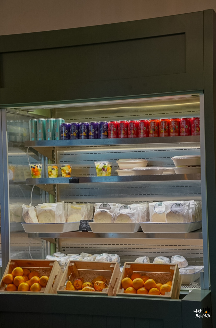 레이크 루이스 카페