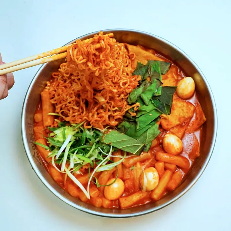 돈 잘버는 젊은사장 부드러운 매콤함 로제떡볶이, 가래쌀떡볶이 맛있는 떡볶이집 신당동 떡볶이 맛집 서장훈 주우재 추천 소개
