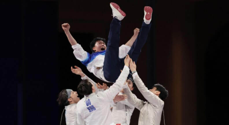 대표팀 감독 행가래