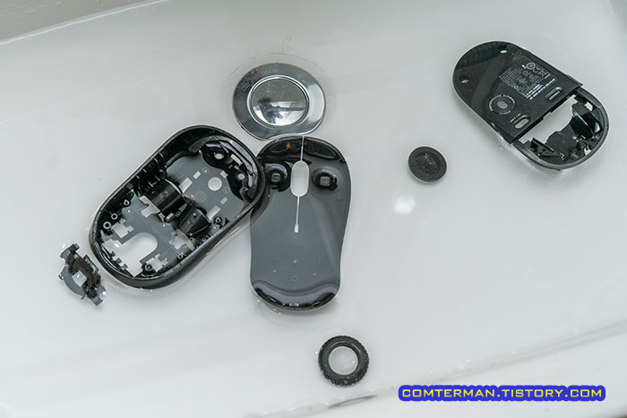 마우스 분해 물청소