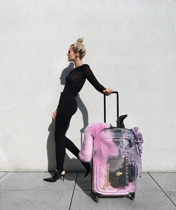 만다리나덕 캐리어