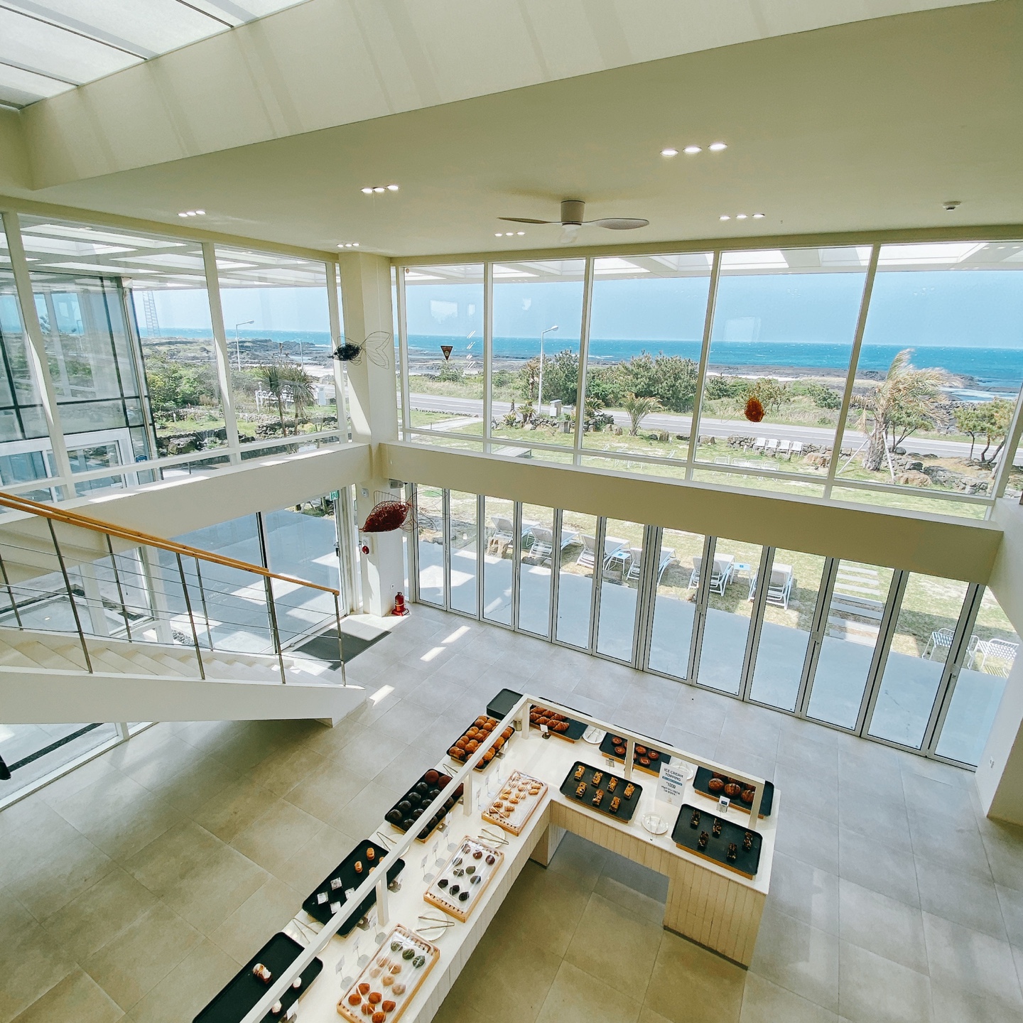 제주 구좌 김녕해수욕장 카페 델문도 김녕점