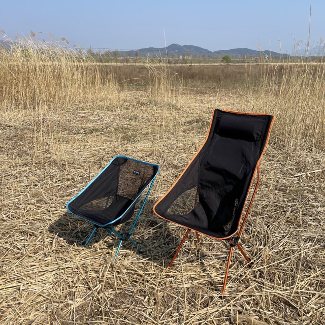 조립이-완성된-헬리녹스-캠핑의자와-다른브랜드의-캠핑의자