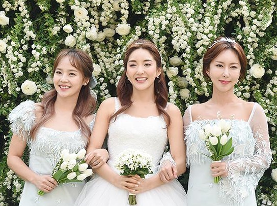 바다 결혼식때 다 모인 S.E.S.