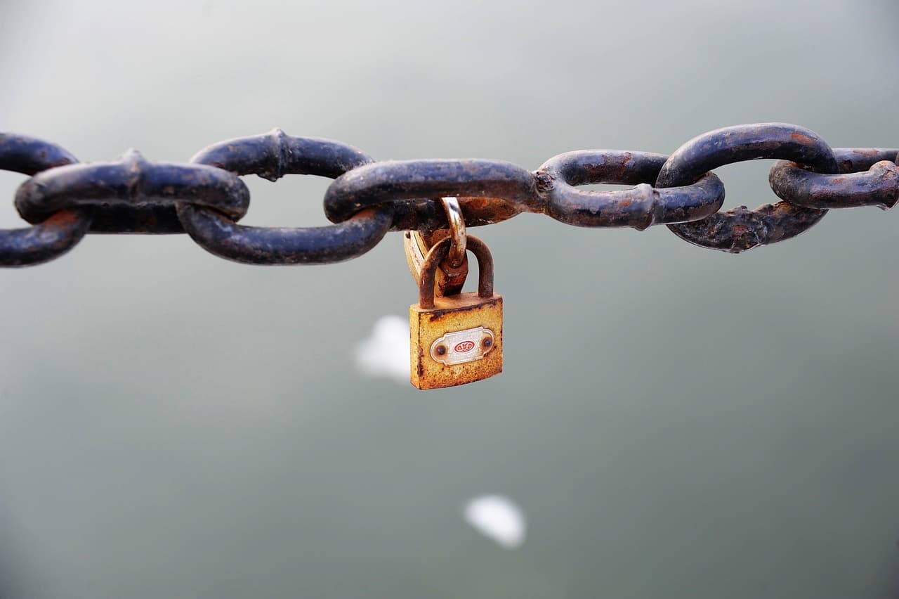 스마트폰 잠금 해제, 합법적으로 가능할까?