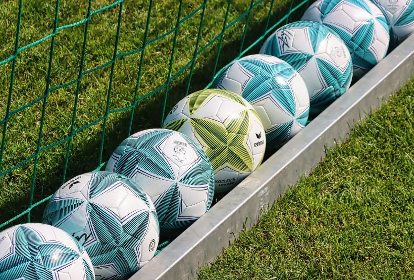 육각형 미드필더 김신지 레인저스 여자축구의 미래