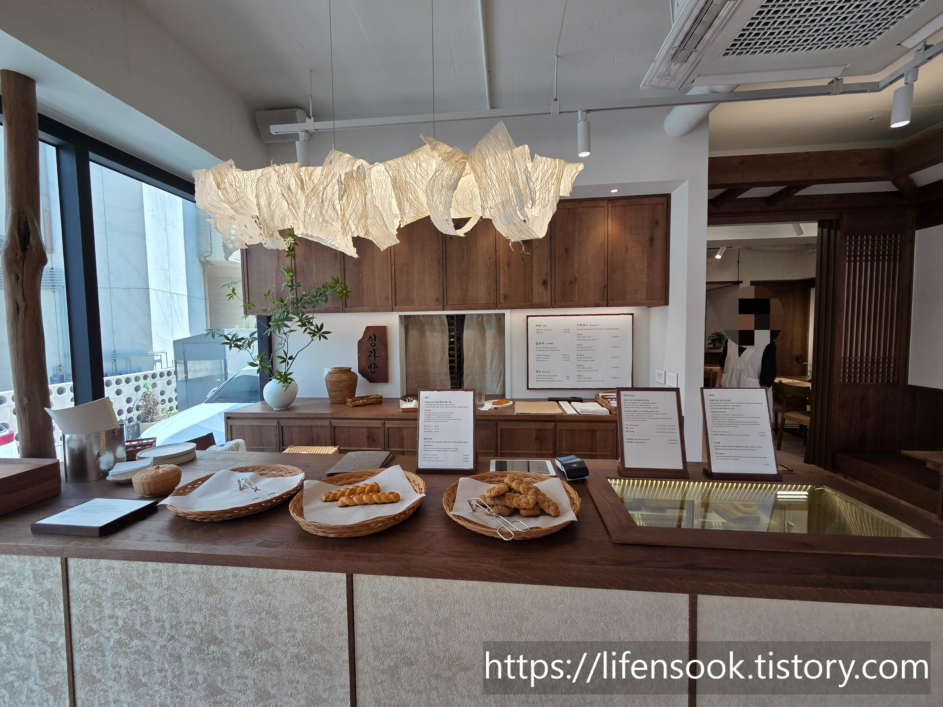 미무 내부 (베이커리 공간) 1