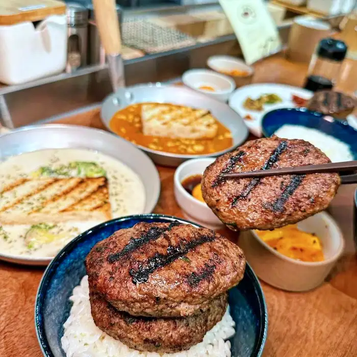 생방송 투데이 전주 객사 웨리단길 숯불 햄버그 스테이크 맛집