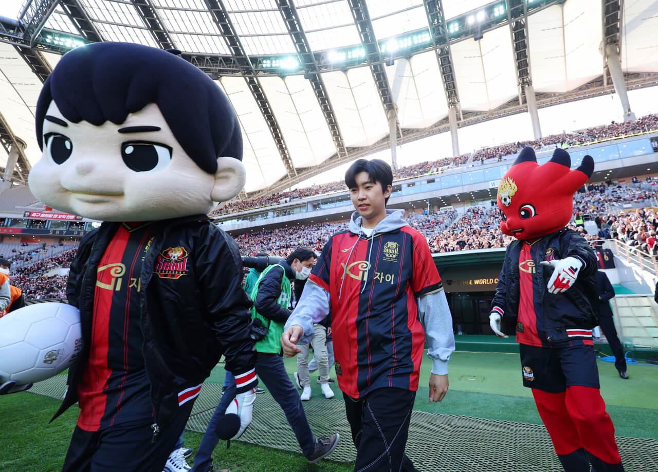 하나은행 임영웅 자선축구대회