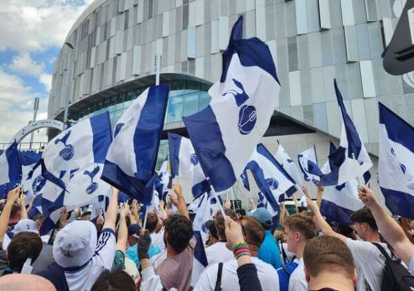 토트넘 손흥민&amp;#44; 17년 만의 우승 이끈 감동의 순간