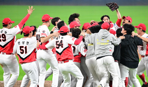 2025 프로야구 중계 꿀팁 총정리! 예매, 하이라이트까지 한방에