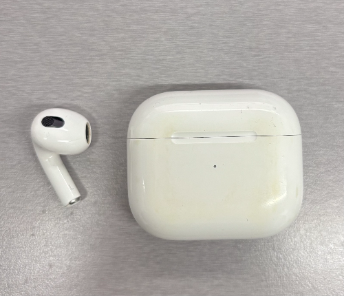 에어팟 이어폰 직장인 직장생활 전화 동료 집중 음악