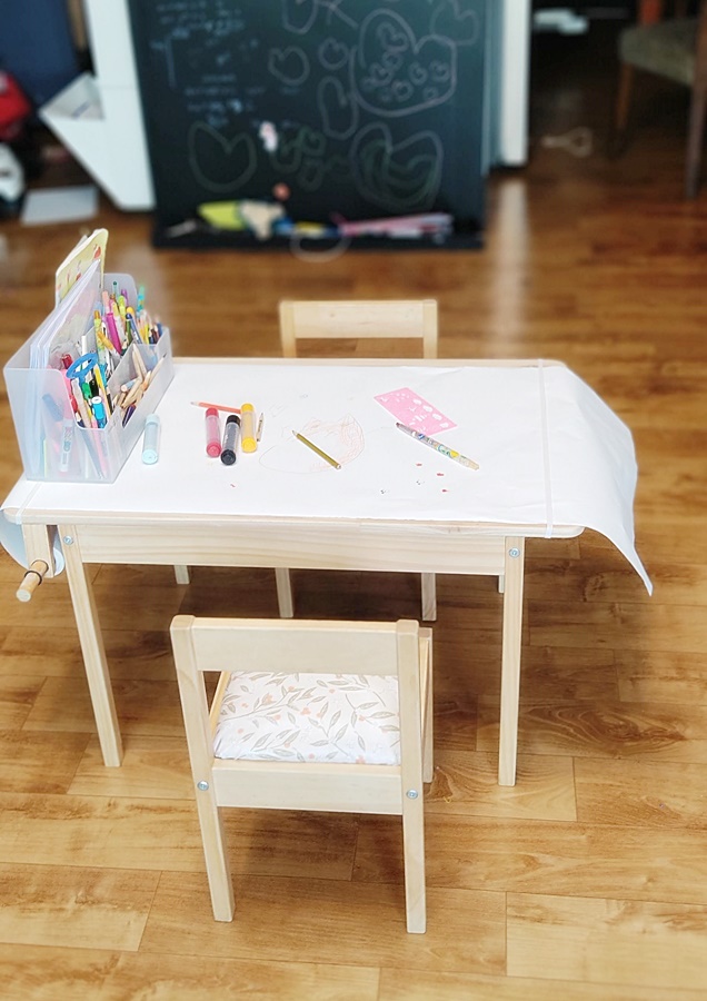 롤종이를 활용하는 모습