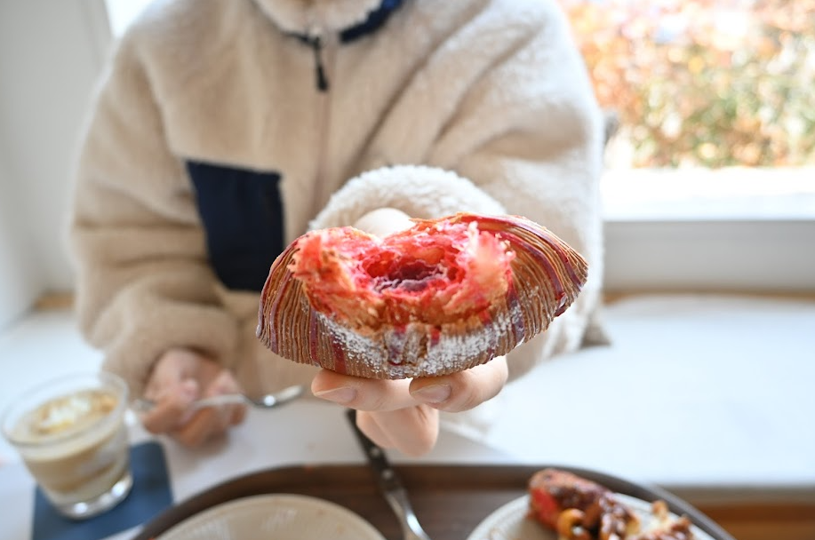 파주 카페 인테리어가 멋지고 리본 크루아상이 맛있는 소풍농월 사진 12