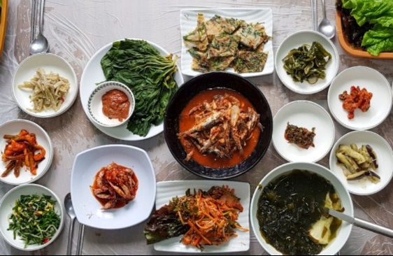 멸치쌈밥-한국인의밥상-거제-이수도-밥주는민박집-이명선민박집-1박3식