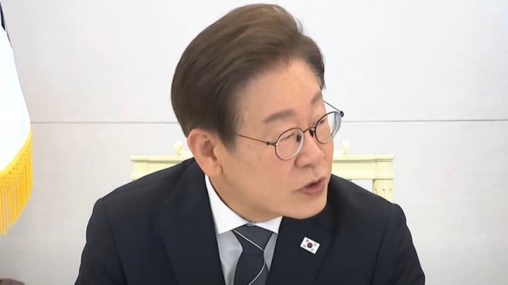 조기 대선으로 당선 된 이재명 대통령의 민생회복지원금의 지원 시기와 지급 기준, 신청 방법 등을 알아본다.